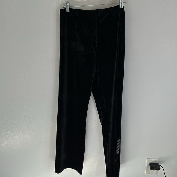 Lysse Black Velvet Pants - Picture 5 of 13